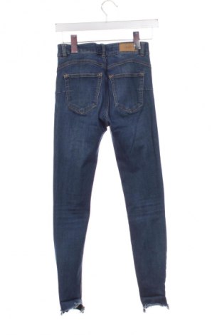 Dámske džínsy  Pull&Bear, Veľkosť XS, Farba Modrá, Cena  14,83 €