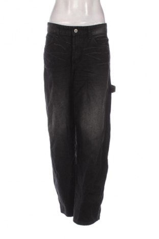 Damskie jeansy Pull&Bear, Rozmiar M, Kolor Czarny, Cena 66,67 zł