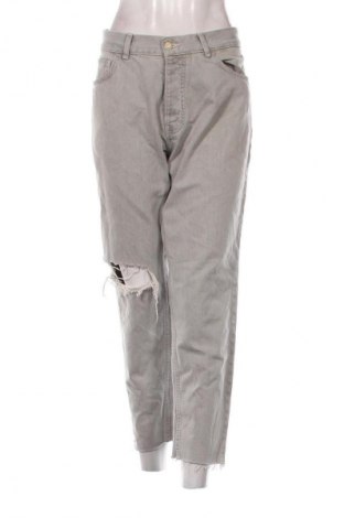 Дамски дънки Pull&Bear, Размер XL, Цвят Сив, Цена 54,15 лв.