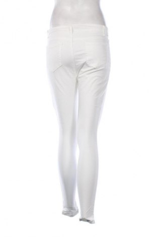 Blugi de femei SHEIN, Mărime S, Culoare Alb, Preț 76,32 Lei