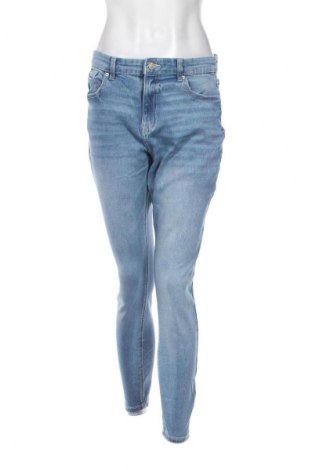 Γυναικείο Τζίν Sinsay, Μέγεθος M, Χρώμα Μπλέ, Τιμή 14,83 €