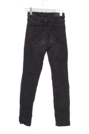 Dámské džíny  Stradivarius, Velikost XS, Barva Šedá, Cena  299,00 Kč