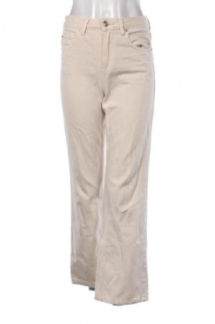 Damen Jeans Stradivarius, Größe S, Farbe Beige, Preis € 14,83