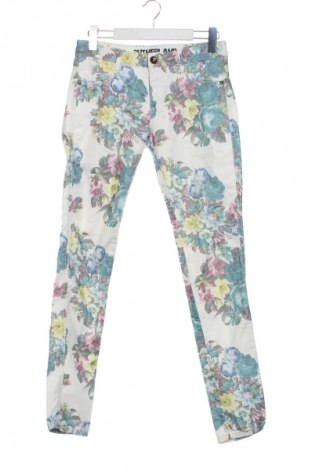 Női farmernadrág Sutherland, Méret M, Szín Sokszínű, Ár 5 319 Ft