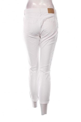 Дамски дънки Tatuum, Размер S, Цвят Бял, Цена 74,82 лв.