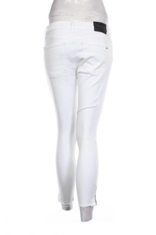 Damen Jeans Tommy Jeans, Größe M, Farbe Weiß, Preis € 50,99