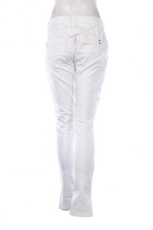 Дамски дънки Tredy, Размер M, Цвят Бял, Цена 29,00 лв.