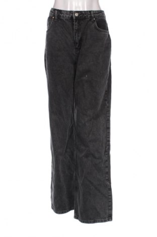 Dámske džínsy  Trendyol, Veľkosť L, Farba Sivá, Cena  19,70 €