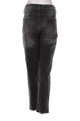 Дамски дънки Unbranded, Размер XL, Цвят Сив, Цена 29,00 лв.