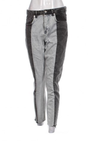 Дамски дънки Unbranded, Размер M, Цвят Многоцветен, Цена 16,99 лв.