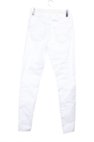 Női farmernadrág Vero Moda, Méret S, Szín Fehér, Ár 19 749 Ft