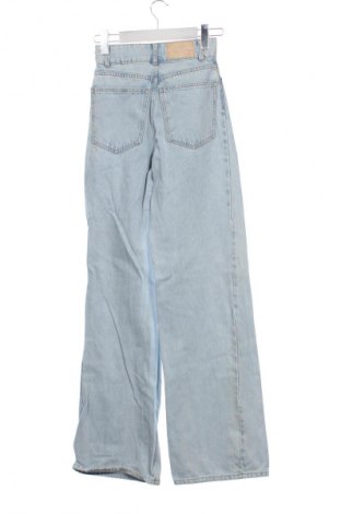 Damskie jeansy Zara, Rozmiar XXS, Kolor Niebieski, Cena 62,02 zł
