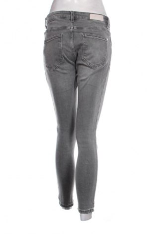 Дамски дънки Zara, Размер M, Цвят Сив, Цена 10,73 €