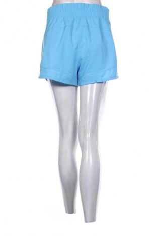 Damen Shorts Adidas, Größe M, Farbe Blau, Preis 44,12 €