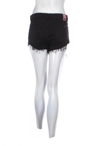 Damskie szorty Bershka, Rozmiar M, Kolor Czarny, Cena 44,94 zł