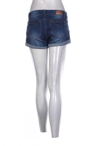 Дамски къс панталон Boom Boom Jeans, Размер M, Цвят Многоцветен, Цена 30,05 лв.