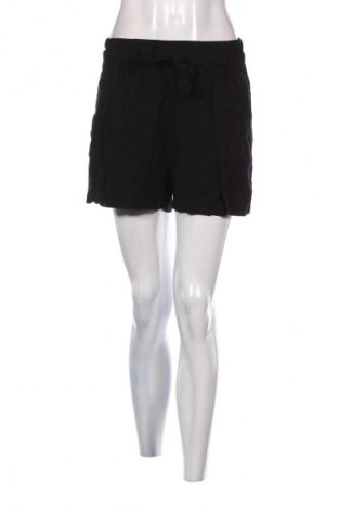 Női rövidnadrág Care Label, Méret L, Szín Fekete, Ár 27 669 Ft