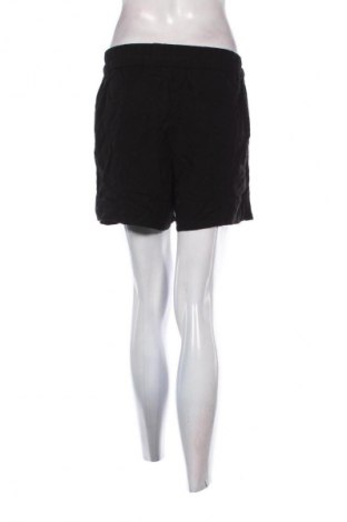 Női rövidnadrág Care Label, Méret L, Szín Fekete, Ár 27 669 Ft