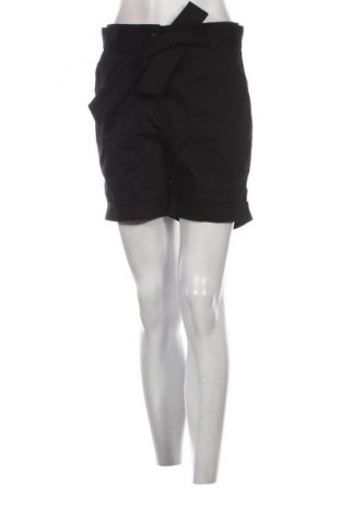 Дамски къс панталон Editor's Cut, Размер M, Цвят Черен, Цена 31,99 лв.