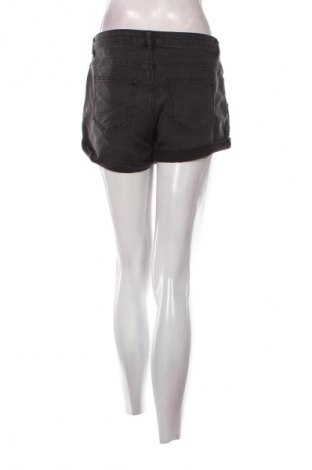 Damen Shorts H&M, Größe M, Farbe Schwarz, Preis 9,72 €