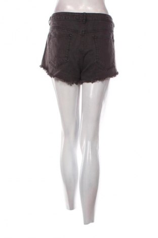 Дамски къс панталон H&M Divided, Размер L, Цвят Черен, Цена 19,14 лв.