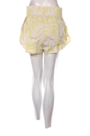 Dámské kraťasy  H&M Sport, Velikost M, Barva Vícebarevné, Cena  247,00 Kč