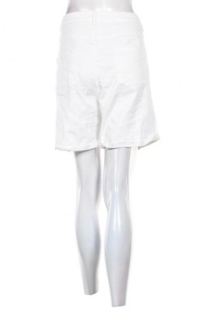 Dámske kraťasy  Janina, Veľkosť 3XL, Farba Biela, Cena  9,95 €