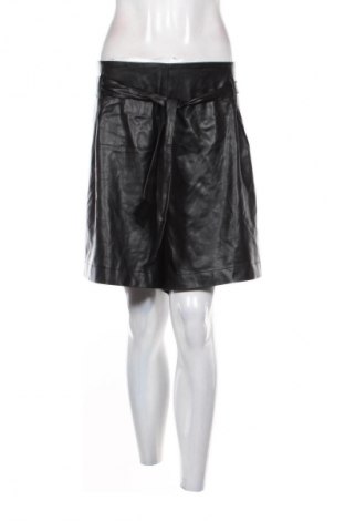 Дамски къс панталон Kiabi, Размер 4XL, Цвят Черен, Цена 6,64 €