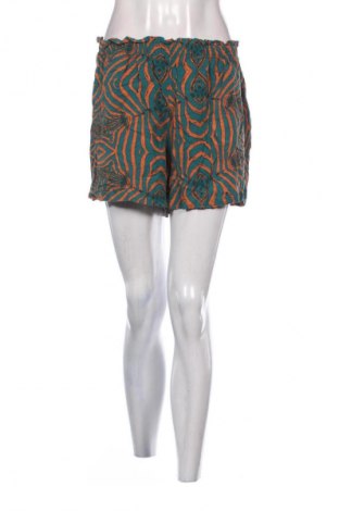 Dámské kraťasy  LC Waikiki, Velikost L, Barva Vícebarevné, Cena  759,00 Kč