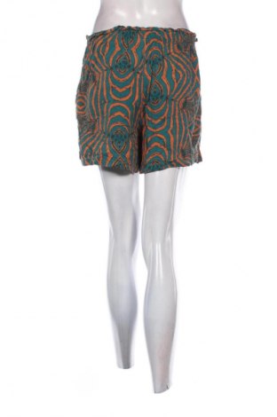 Dámské kraťasy  LC Waikiki, Velikost L, Barva Vícebarevné, Cena  759,00 Kč