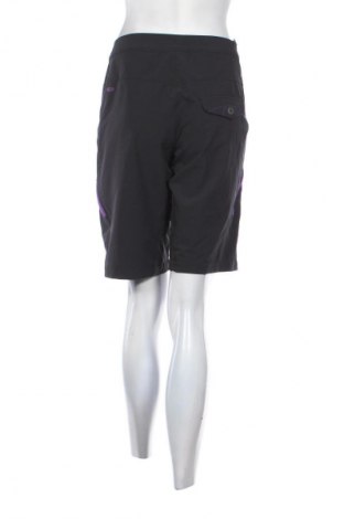 Дамски къс панталон Mountain Equipment, Размер M, Цвят Черен, Цена 34,00 лв.