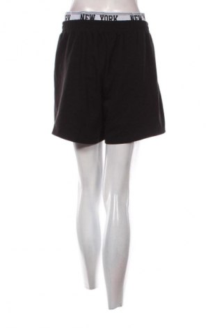 Pantaloni scurți de femei SHEIN, Mărime L, Culoare Negru, Preț 50,10 Lei