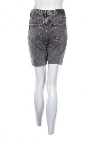 Damen Shorts Sinsay, Größe S, Farbe Schwarz, Preis 9,72 €