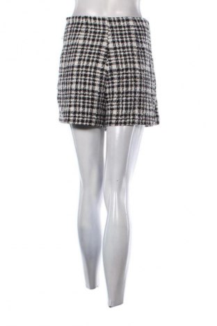 Damen Shorts Stradivarius, Größe M, Farbe Mehrfarbig, Preis € 7,99