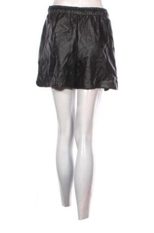 Pantaloni scurți de femei Tezenis, Mărime M, Culoare Negru, Preț 34,99 Lei