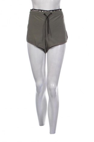 Дамски къс панталон Unbranded, Размер L, Цвят Зелен, Цена 19,04 лв.