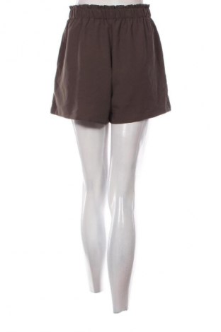 Дамски къс панталон Unbranded, Размер M, Цвят Сив, Цена 19,55 лв.