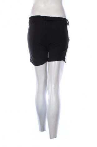 Дамски къс панталон Unbranded, Размер S, Цвят Многоцветен, Цена 19,00 лв.