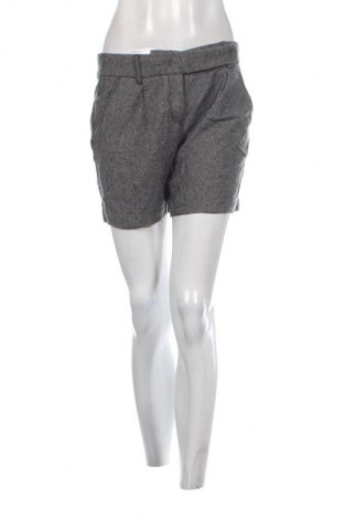 Damskie szorty United Colors Of Benetton, Rozmiar L, Kolor Kolorowy, Cena 37,99 zł