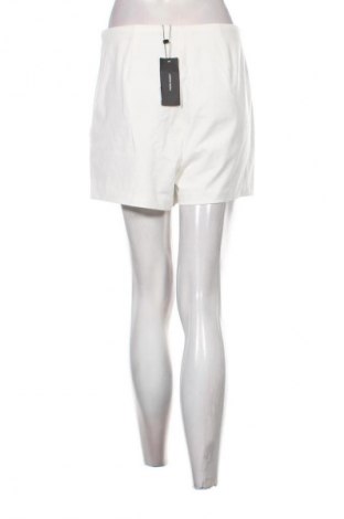Női rövidnadrág Vero Moda, Méret M, Szín Fehér, Ár 11 839 Ft
