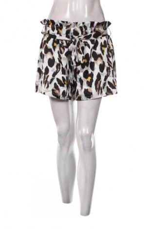 Γυναικείο κοντό παντελόνι Zaful, Μέγεθος M, Χρώμα Πολύχρωμο, Τιμή 9,70 €
