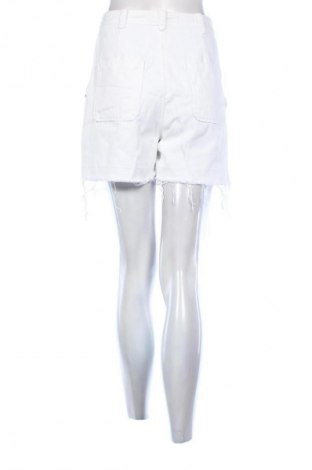 Γυναικείο κοντό παντελόνι Zara, Μέγεθος S, Χρώμα Λευκό, Τιμή 8,18 €