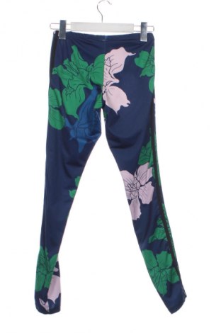 Dámské legíny  Adidas Originals, Velikost XS, Barva Vícebarevné, Cena  430,00 Kč