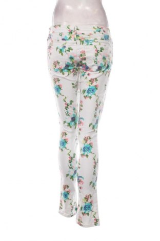 Дамски панталон Aeropostale, Размер M, Цвят Многоцветен, Цена 29,33 лв.