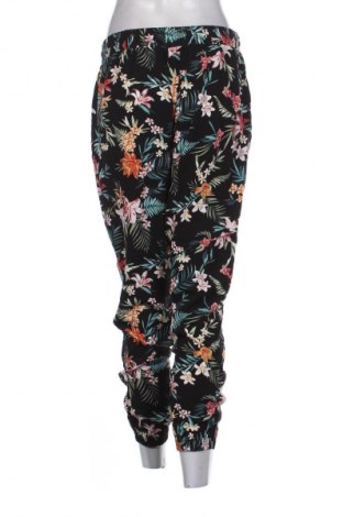 Damenhose Amisu, Größe M, Farbe Mehrfarbig, Preis 14,83 €