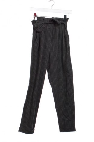 Дамски панталон Bershka, Размер S, Цвят Многоцветен, Цена 13,80 €