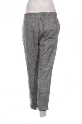 Γυναικείο παντελόνι Bershka, Μέγεθος L, Χρώμα Πολύχρωμο, Τιμή 8,99 €