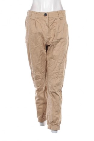 Γυναικείο παντελόνι Bershka, Μέγεθος M, Χρώμα  Μπέζ, Τιμή 8,99 €