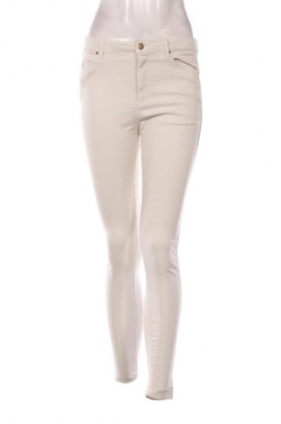 Γυναικείο παντελόνι Bershka, Μέγεθος M, Χρώμα Εκρού, Τιμή 14,83 €