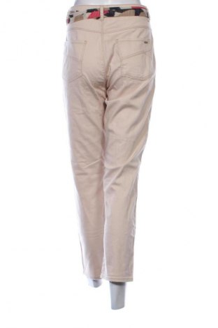 Дамски панталон Betty & Co, Размер L, Цвят Бежов, Цена 142,99 лв.